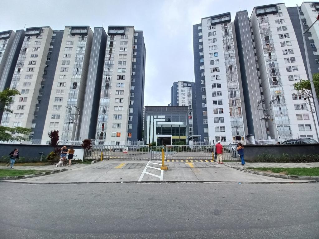 Apartamento En Arriendo - Conjunto Residencial Fortezza I Piso 15, Ibagué