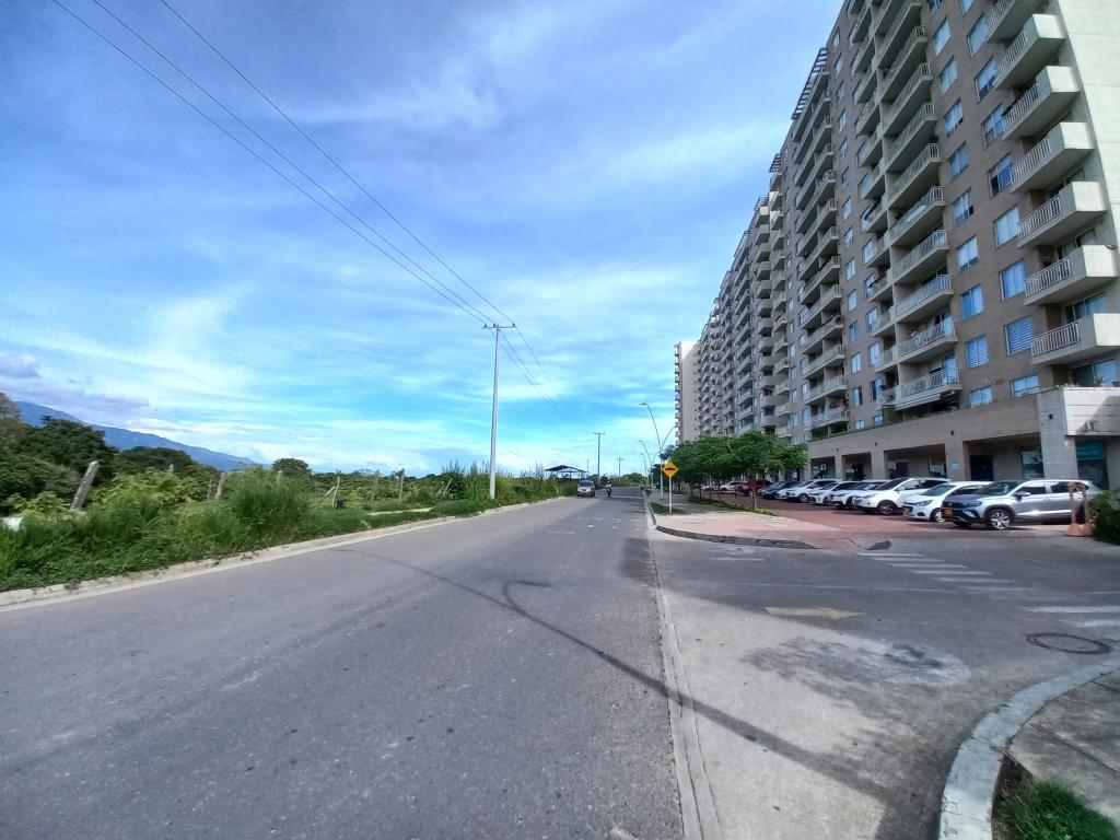 Apartamento En Venta - C.r Santa Fe De Varsovia Piso 11, Ibagué