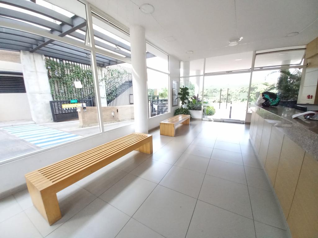 Apartamento En Venta - C.r Santa Fe De Varsovia Piso 11, Ibagué