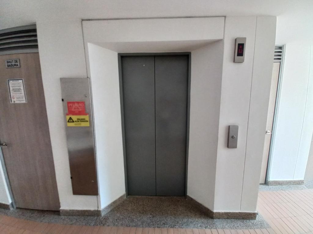 Apartamento En Venta - C.r Bosque De San Ángel Piso 12, Ibagué