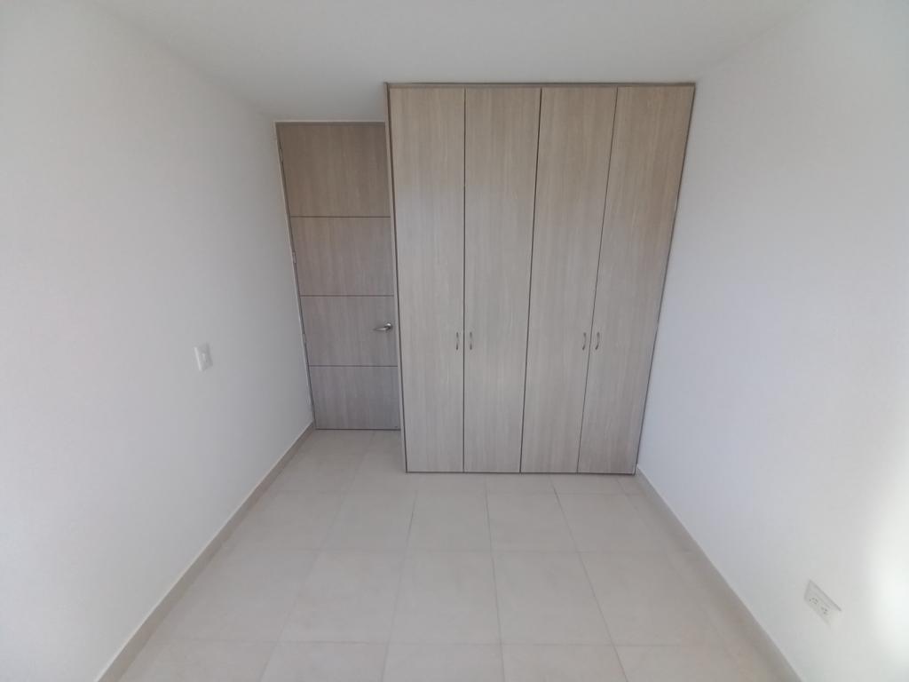 Apartamento En Venta - C.r Bosque De San Ángel Piso 12, Ibagué