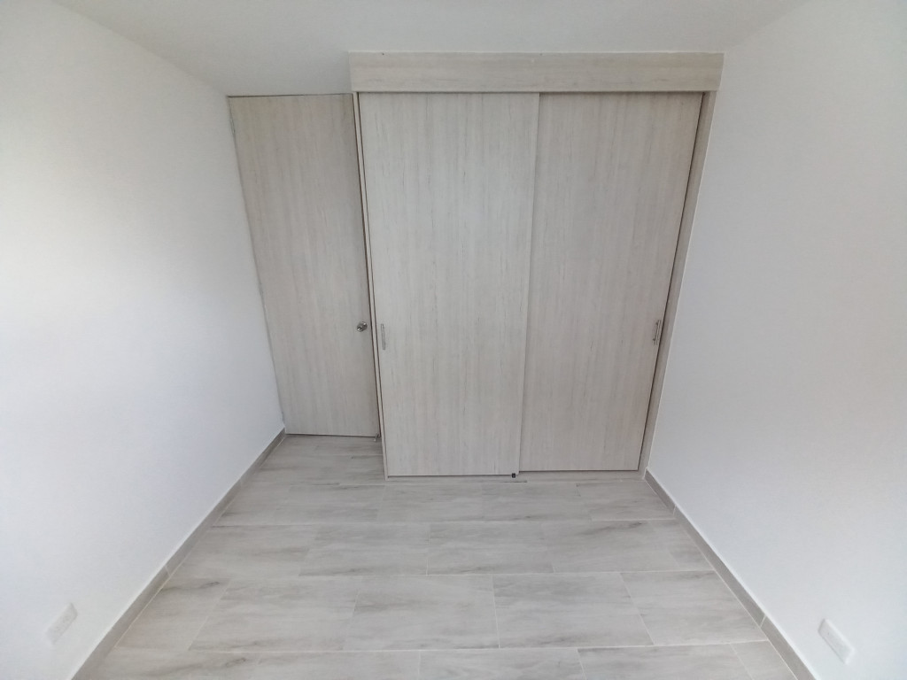 Apartamento En Venta - C.r Granate Piso 1 Sin Ascensor, Ibagué