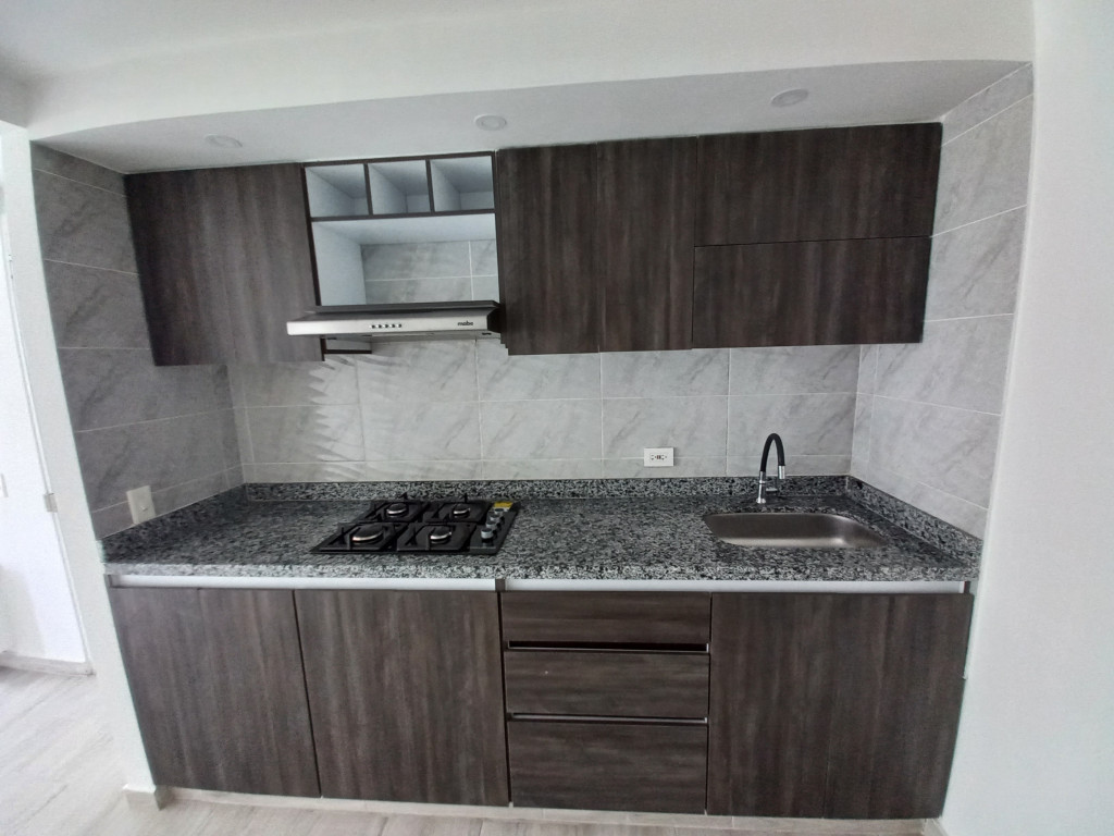 Apartamento En Venta - C.r Granate Piso 1 Sin Ascensor, Ibagué
