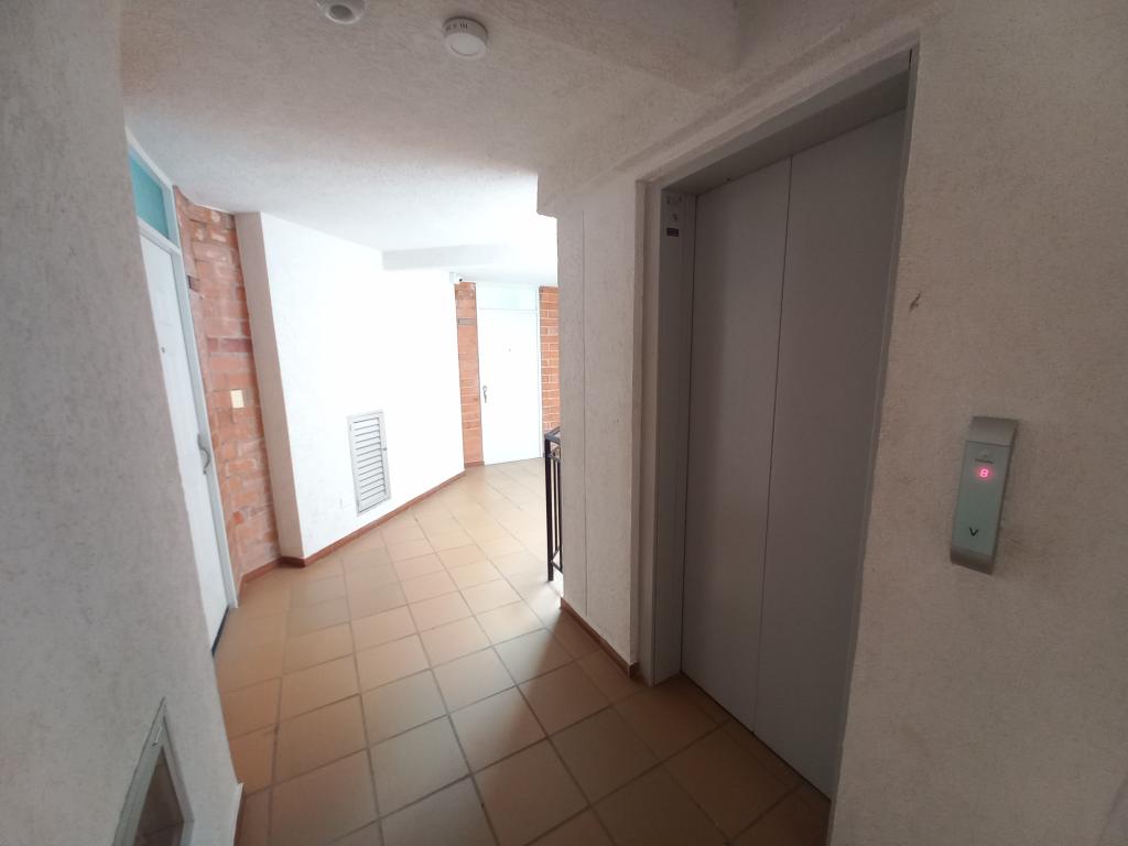 Apartamento En Venta - Conjunto Residencial  Montecarlo Piso 8, Ibagué