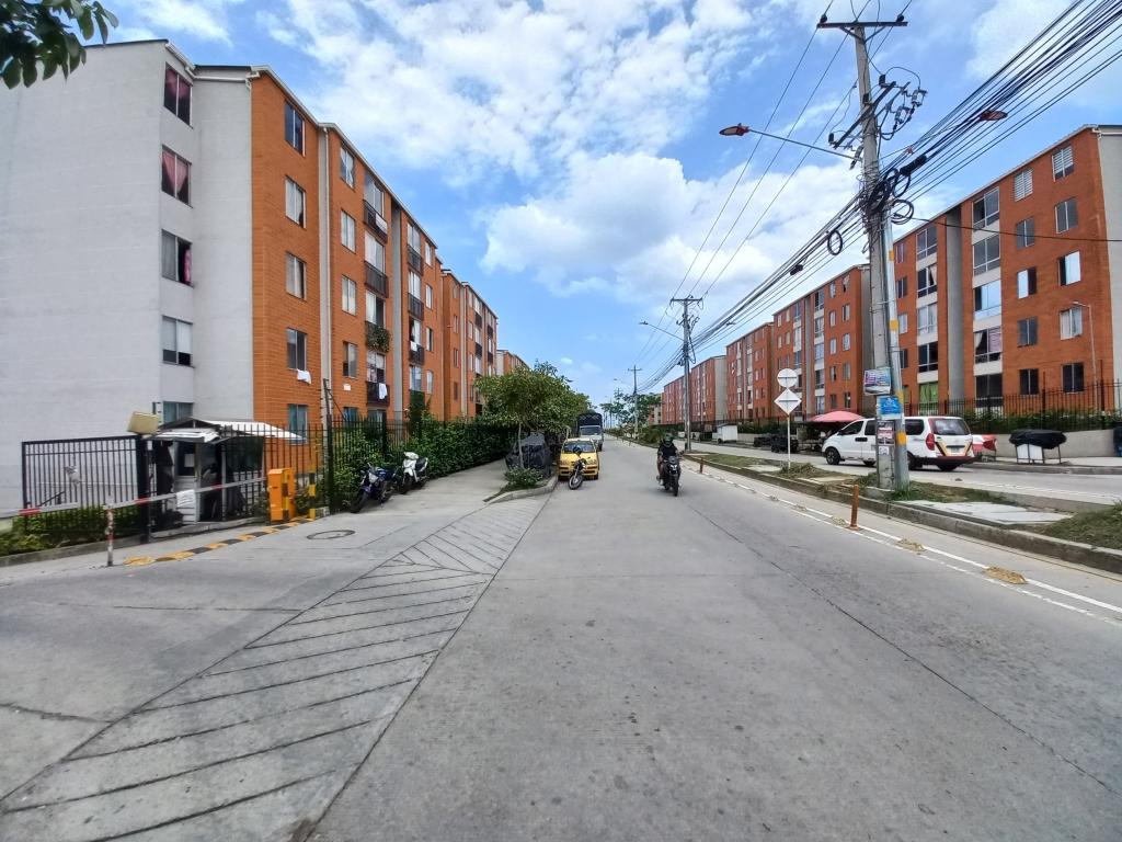 Apartamento En Arriendo - Arboleda Campestre Yarumo Piso 7 Sin Ascensor, Ibagué