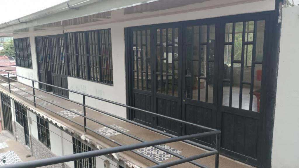 Casa En Venta - Centro - Rovira, Róvira