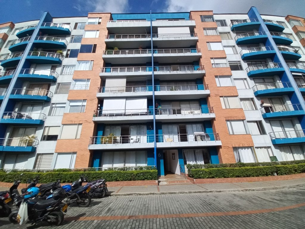 APARTAMENTO en VENTA en CONJUNTO TOSCANA PISO 5 — 5