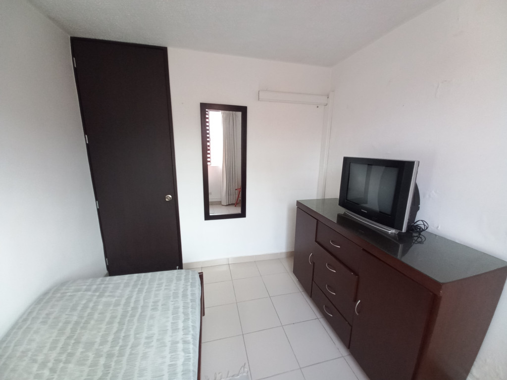 Apartamento En Venta - Torreón De Santa Ana De Zorroza Piso 5 Sin Asc, Ibagué