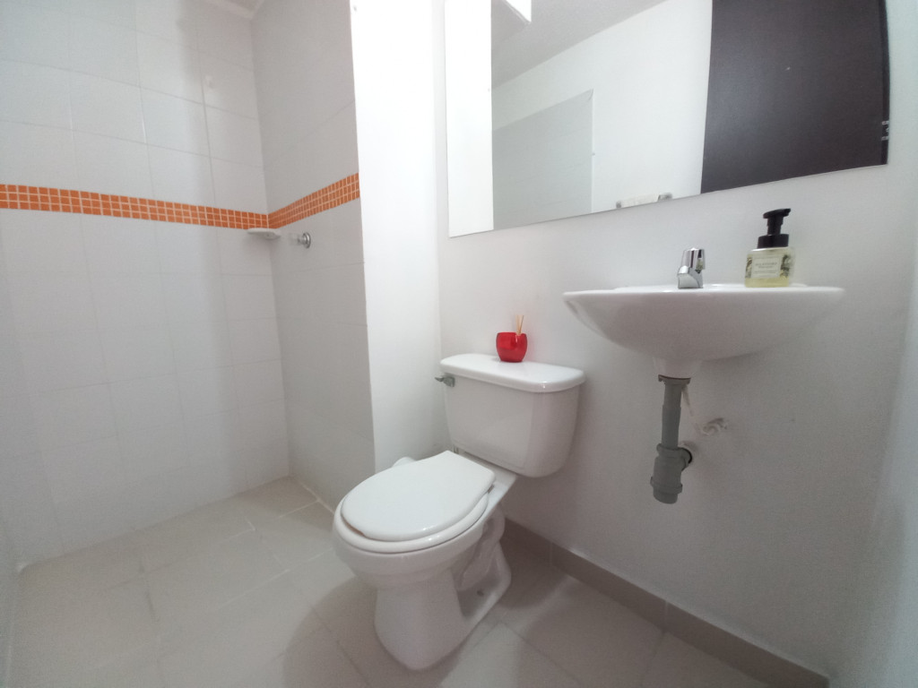 Apartamento En Venta - Torreón De Santa Ana De Zorroza Piso 5 Sin Asc, Ibagué