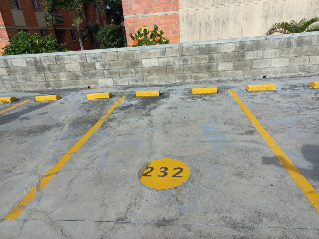 Apartamento En Venta - Torreón De Santa Ana De Zorroza Piso 5 Sin Asc, Ibagué