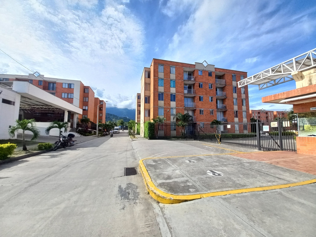 Apartamento En Venta - Torreón De Santa Ana De Zorroza Piso 5 Sin Asc, Ibagué