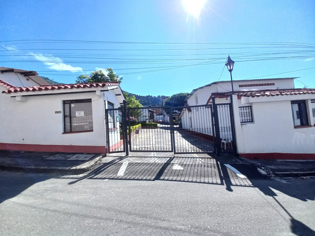 Casa En Venta - Condominio Villa Margarita, Ibagué