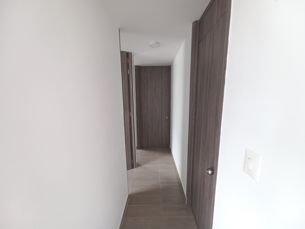 Apartamento En Arriendo - Conjunto Residencial Alminar Samoa Piso 12, Ibagué
