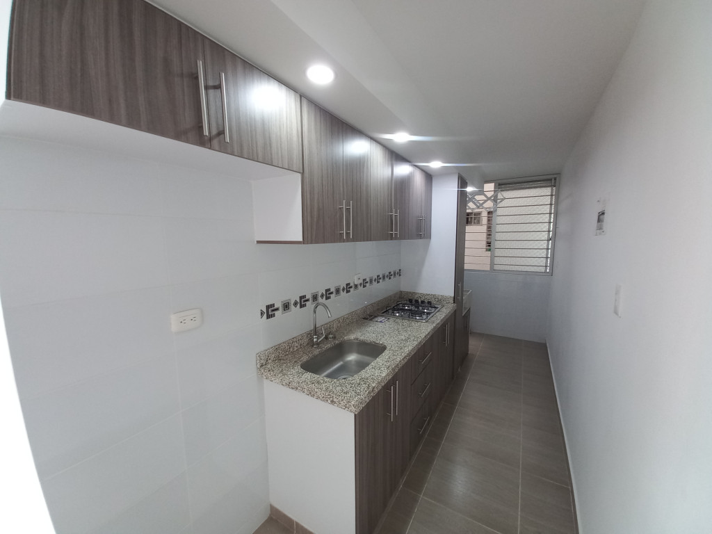 Apartamento En Arriendo - Conjunto Residencial Alminar Samoa Piso 12, Ibagué