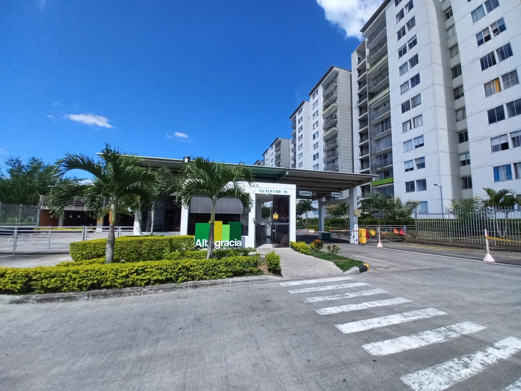 Apartamento En Venta - Conjunto Residencial Altagracia Piso 12, Ibagué