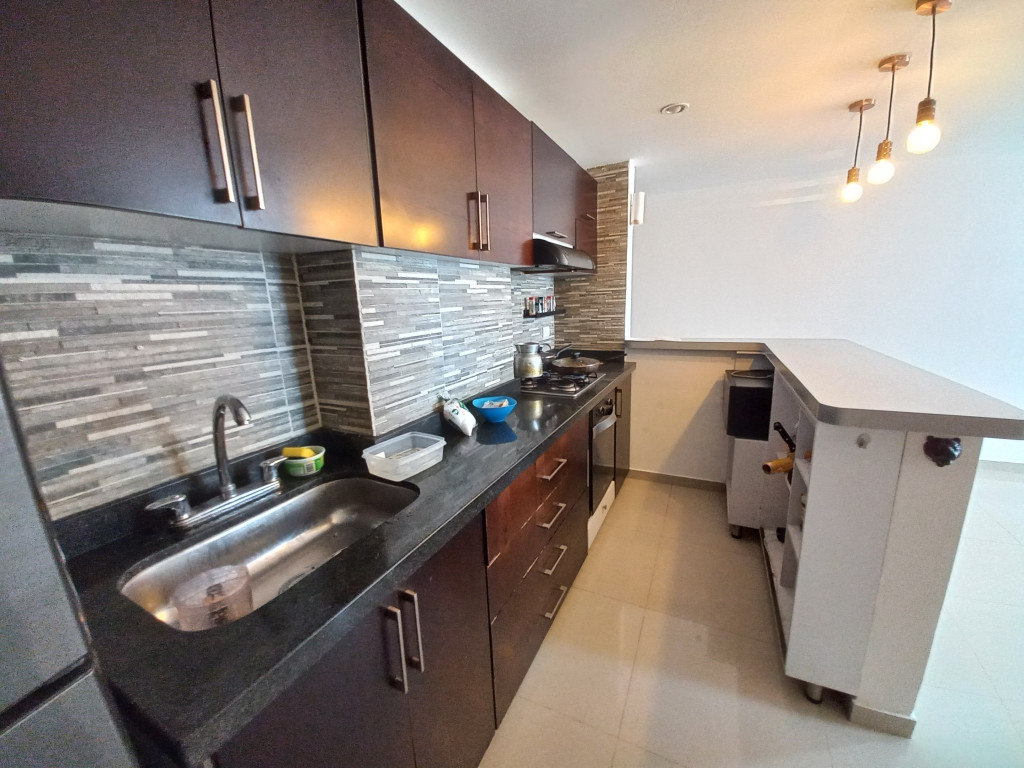 Apartamento En Venta - C.r Altavista De Piedra Pintada Piso 6, Ibagué