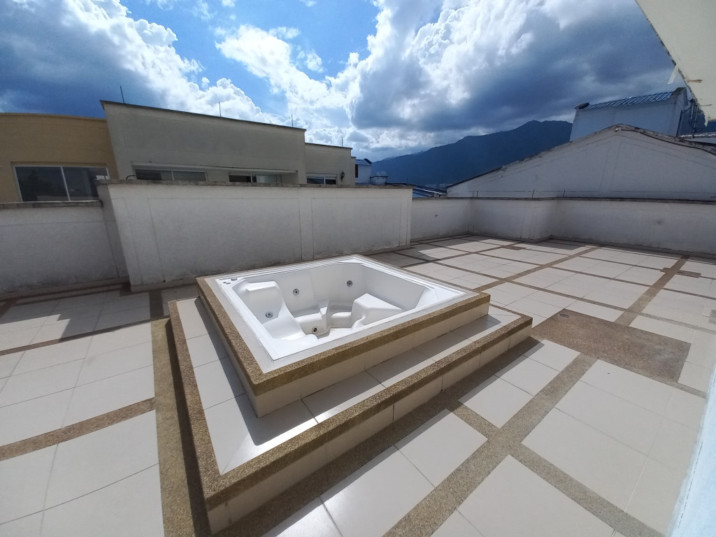 Apartamento En Venta - C.r Altavista De Piedra Pintada Piso 6, Ibagué