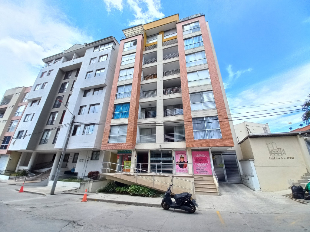 Apartamento En Venta - C.r Altavista De Piedra Pintada Piso 6, Ibagué
