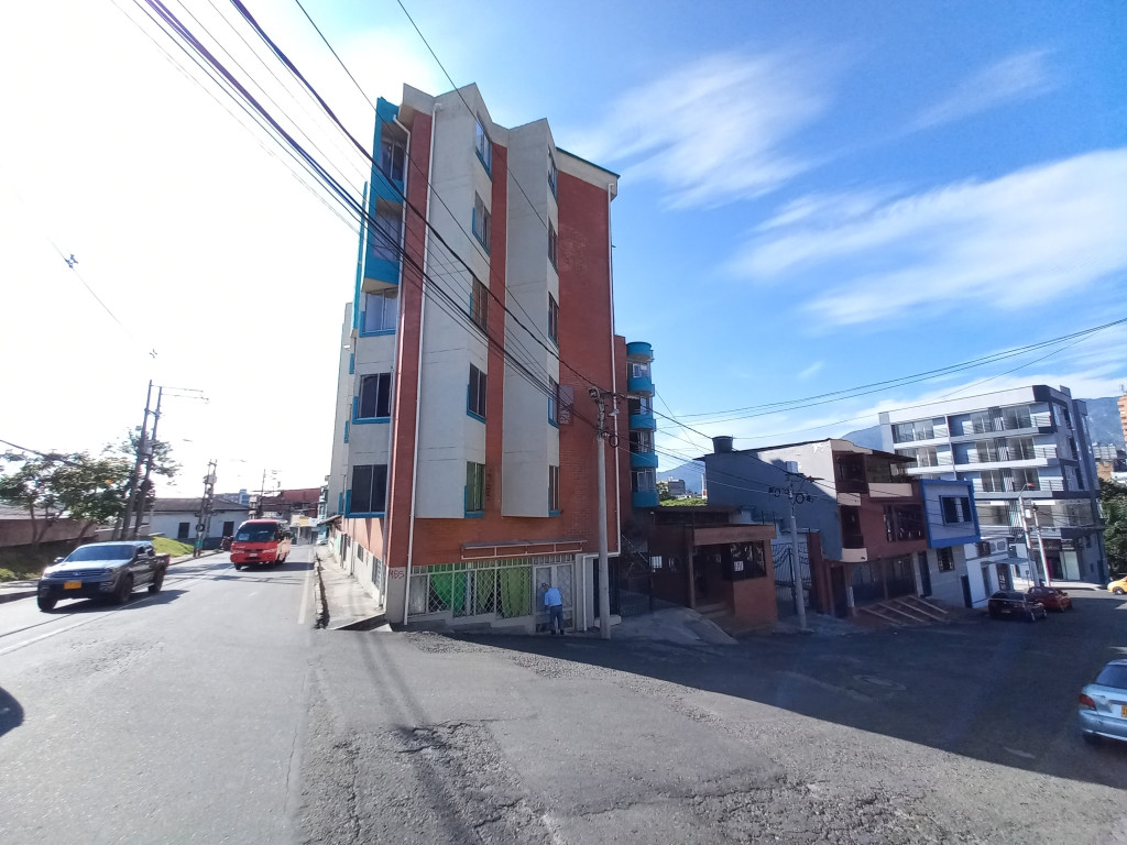 Apartamento En Venta - Mirador Del Parque Piso 5 Sin Ascensor, Ibagué