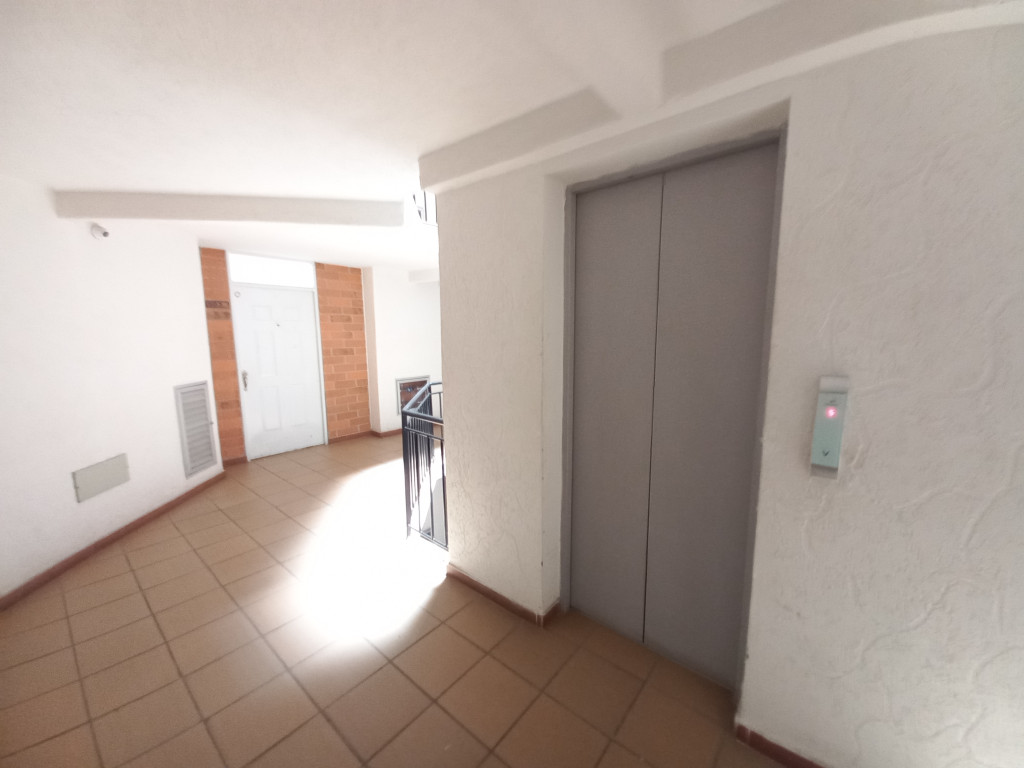 APARTAMENTO en VENTA en CONJUNTO RESIDENCIAL VERACRUZ PISO 5 — 5