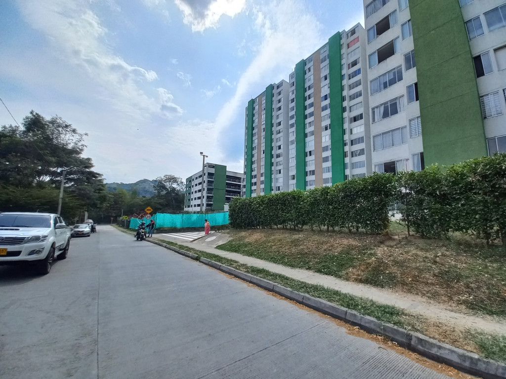 Apartamento En Arriendo - Conjunto Residencial Alminar Samoa Piso 16, Ibagué