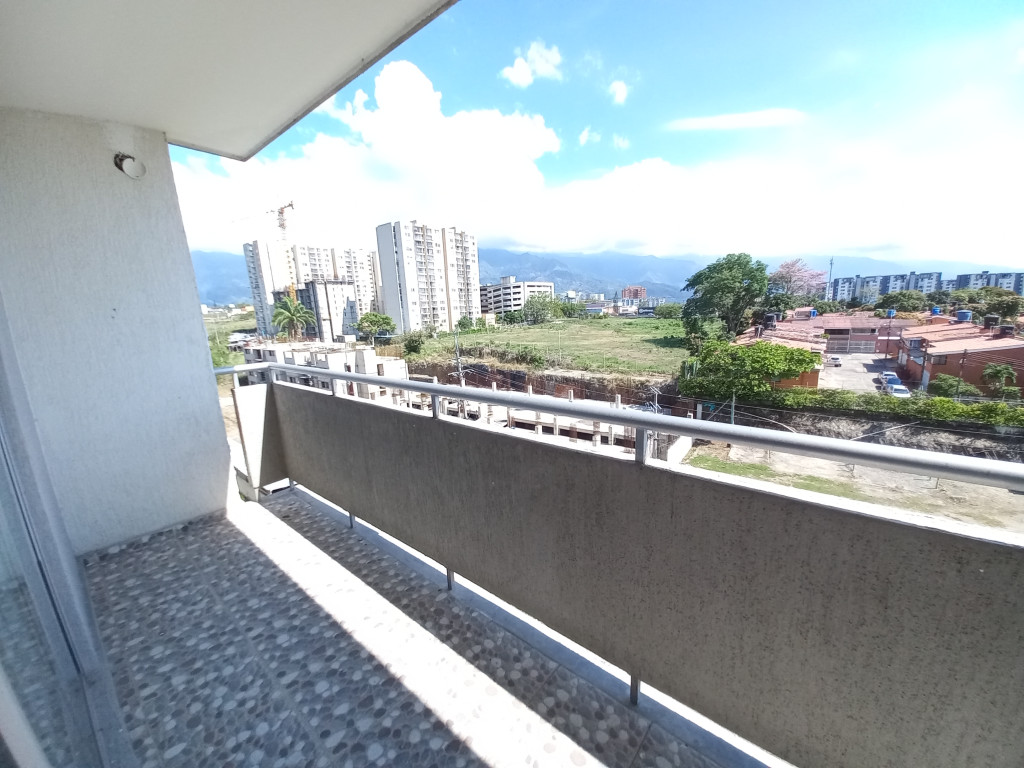 Apartamento En Venta - Montes De Gran Reserva Piso 9, Ibagué
