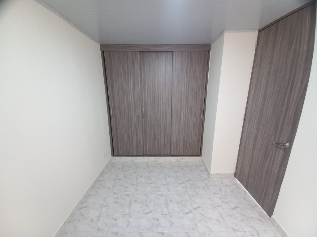 Apartamento En Venta - C. R  Reservas Del San Fermin Piso 2 Sin Ascensor, Ibagué