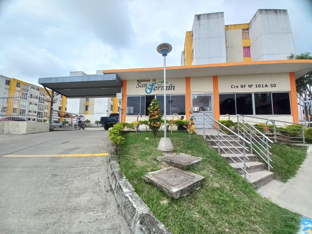 Apartamento En Venta - C. R  Reservas Del San Fermin Piso 2 Sin Ascensor, Ibagué