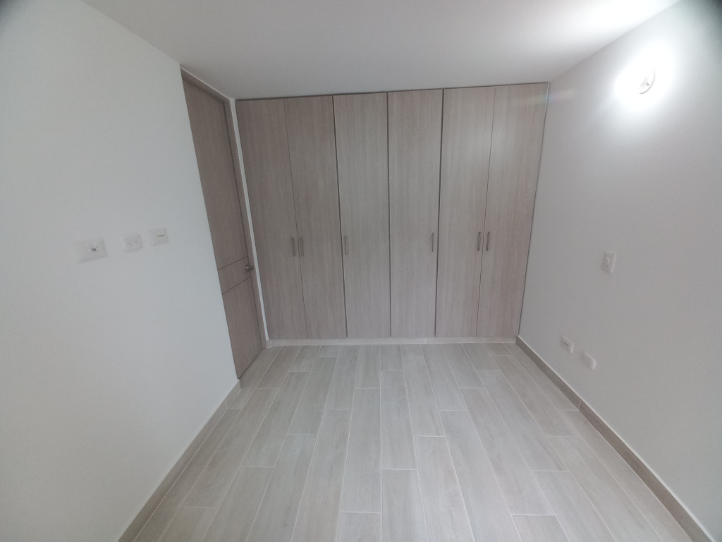 Apartamento En Arriendo - C.r Bosque Reservado Piso 12, Ibagué