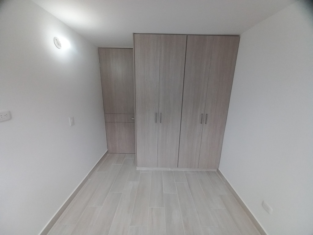 Apartamento En Arriendo - C.r Bosque Reservado Piso 12, Ibagué