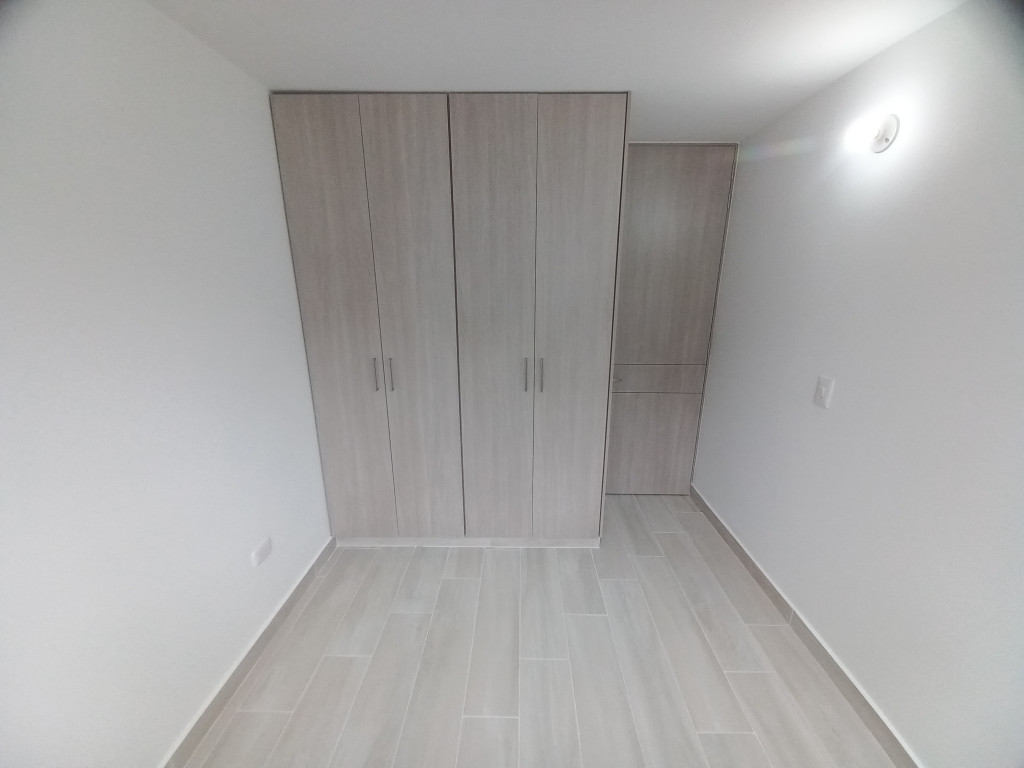 Apartamento En Arriendo - C.r Bosque Reservado Piso 12, Ibagué