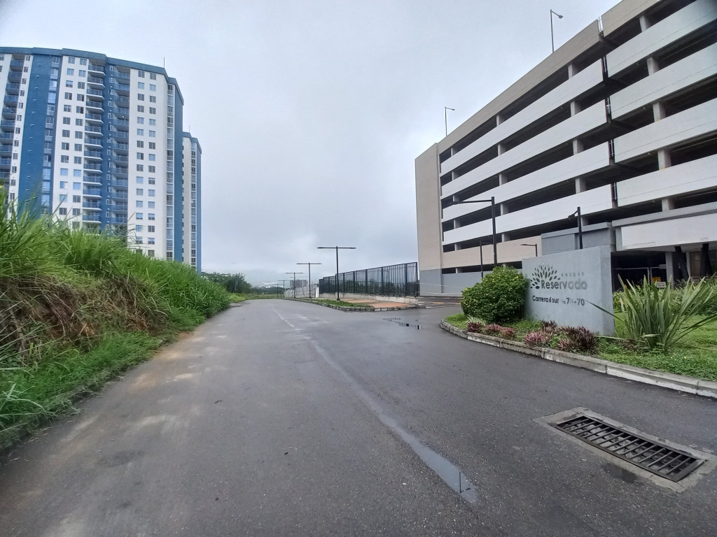 Apartamento En Arriendo - C.r Bosque Reservado Piso 12, Ibagué