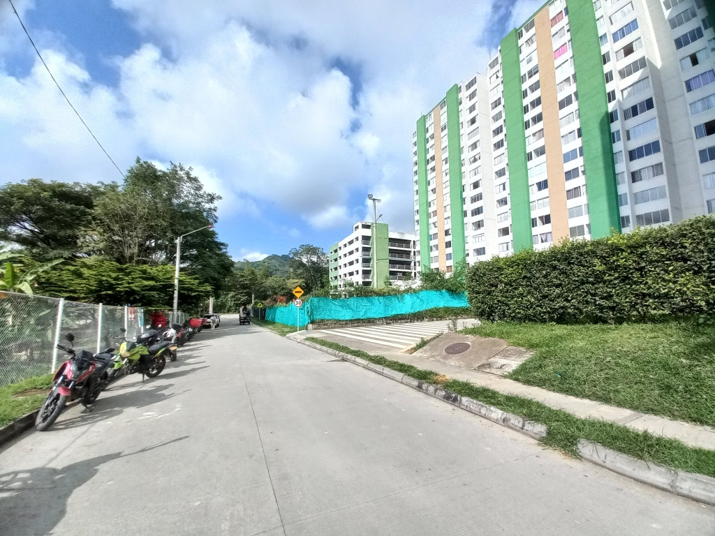 Apartamento En Arriendo - Conjunto Residencial Alminar Samoa Piso 16, Ibagué
