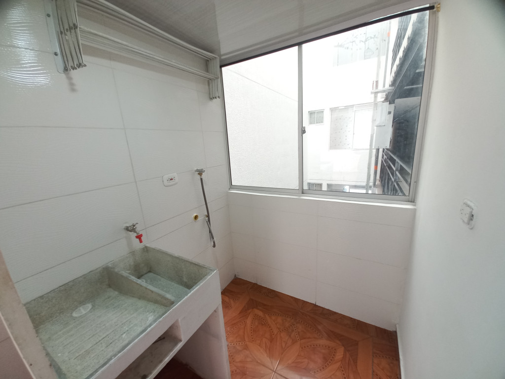 Apartamento En Venta - Conjunto Residencial Alminar Samoa Piso 13, Ibagué