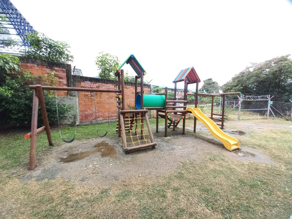 Apartamento En Venta - Conjunto Residencial Florida Iv Piso 10, Ibagué