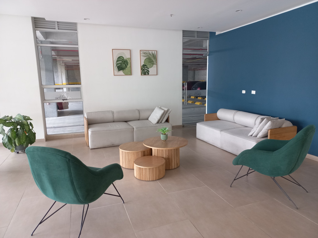 Apartamento En Venta - C.r Bosque Reservado Piso 9, Ibagué