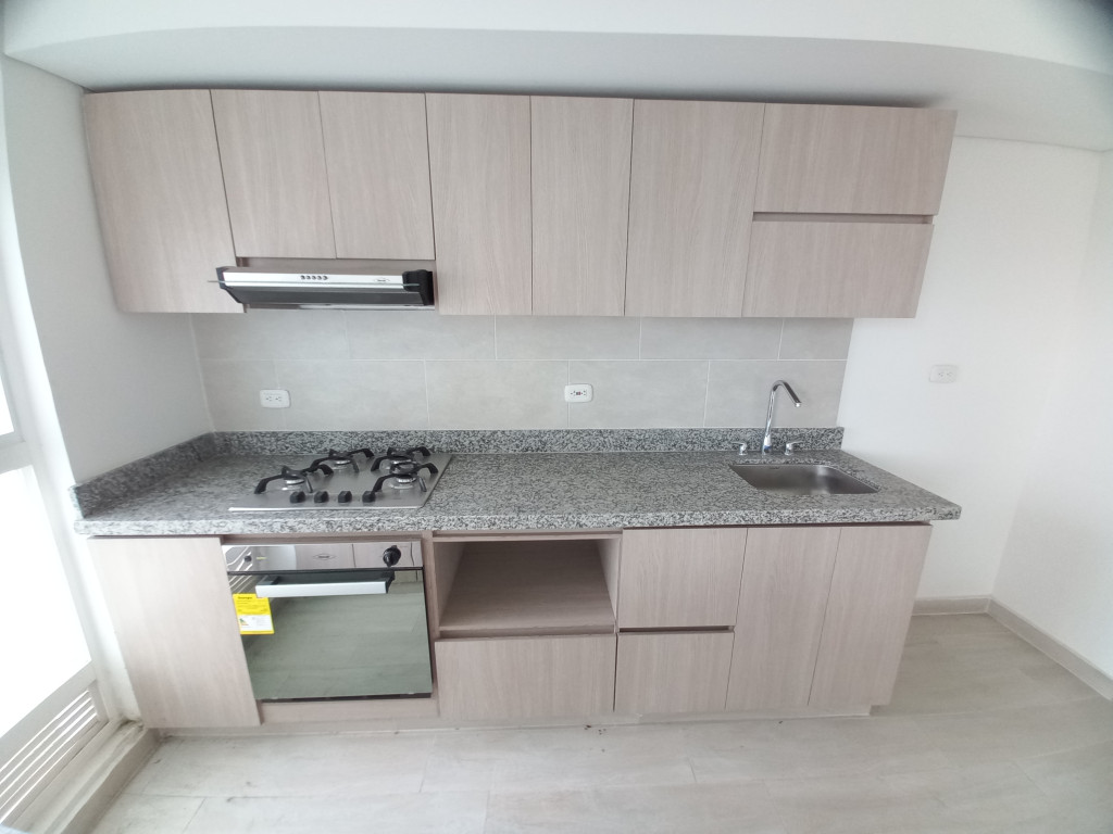 Apartamento En Venta - C.r Bosque Reservado Piso 10, Ibagué