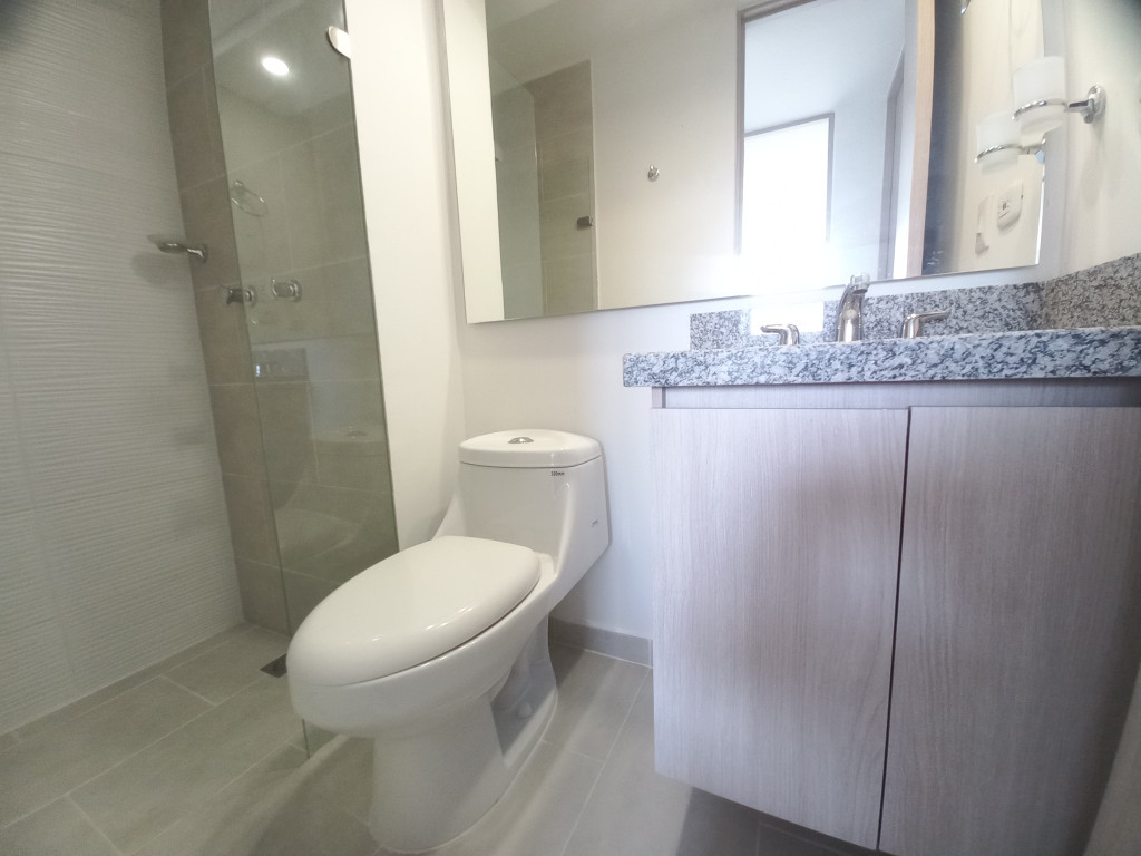 Apartamento En Venta - C.r Bosque Reservado Piso 10, Ibagué