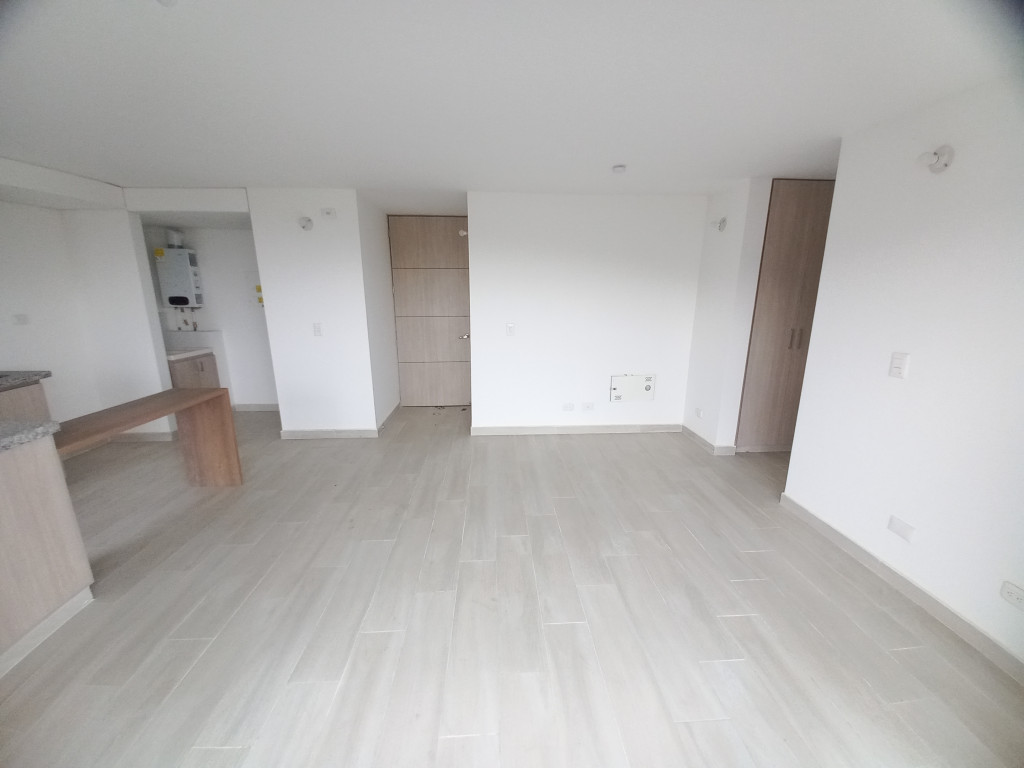 Apartamento En Venta - C.r Bosque Reservado Piso 10, Ibagué