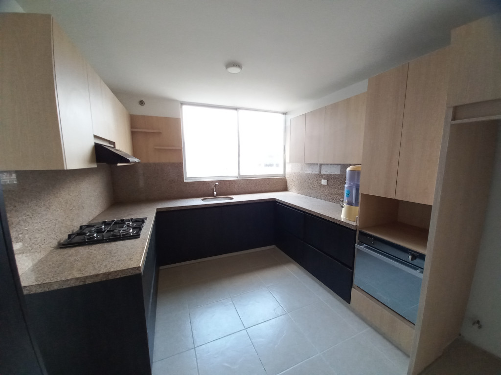 Apartamento En Venta - Edificio Combeima Piso 4, Ibagué