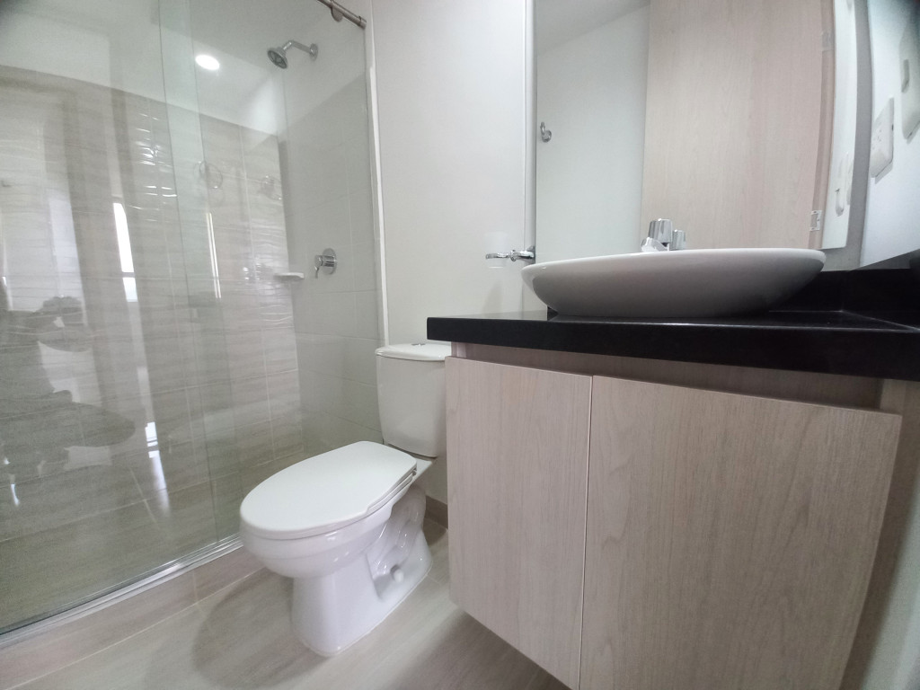 Apartamento En Venta - C. R  Valle Lindo Piso 12, Ibagué