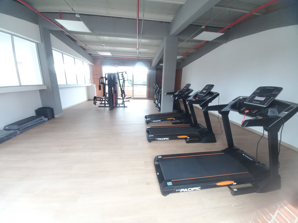 Apartamento En Venta - C. R  Valle Lindo Piso 12, Ibagué