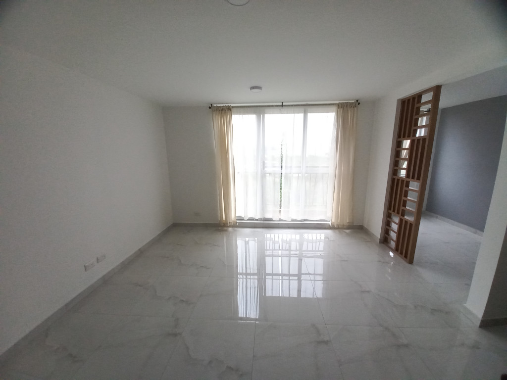 Apartamento En Venta - C. R  Valle Lindo Piso 12, Ibagué