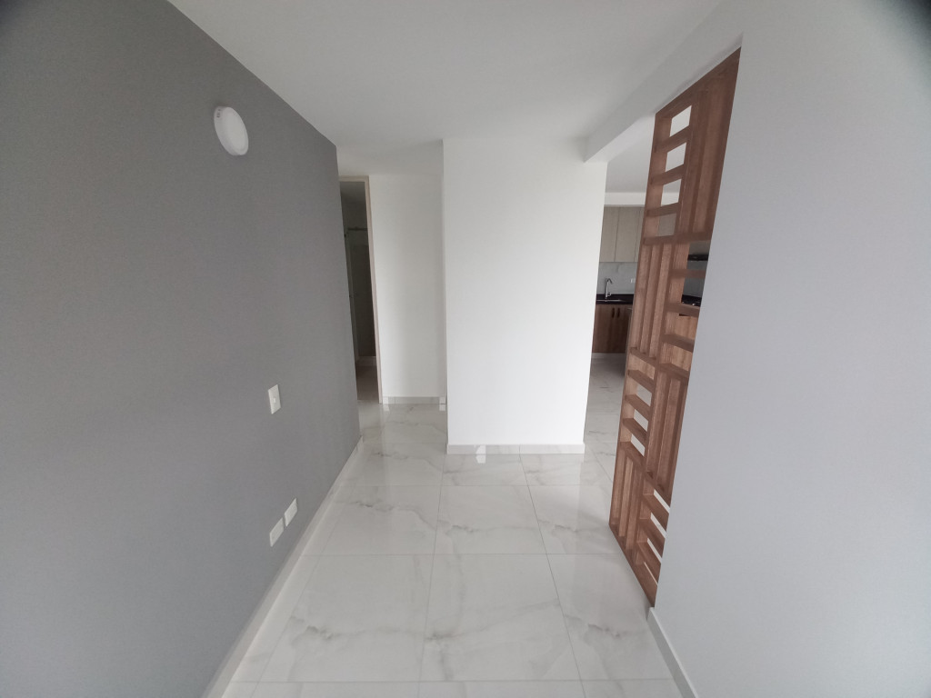 Apartamento En Venta - C. R  Valle Lindo Piso 12, Ibagué