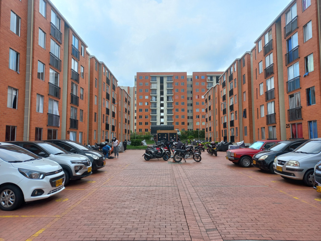 Apartamento En Arriendo - Arboleda  Algarrobo Piso 3 Sin Ascensor, Ibagué