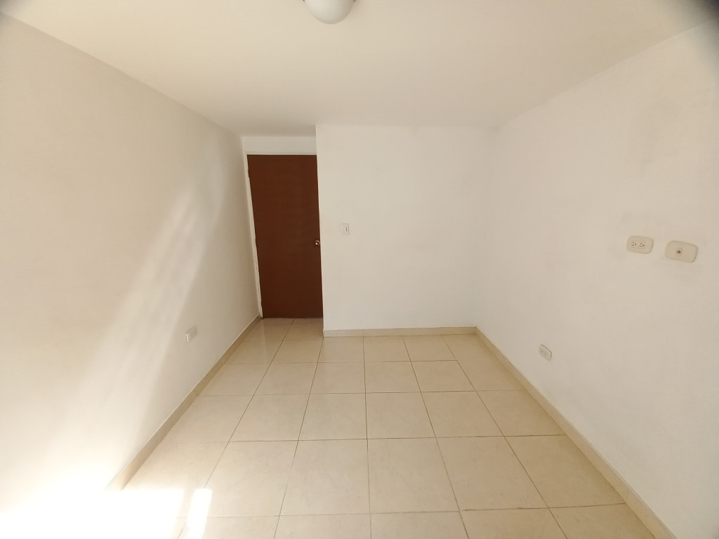 Apartamento En Venta - Edificio Ferrocarril Piso 3 Sin Acsensor, Ibagué