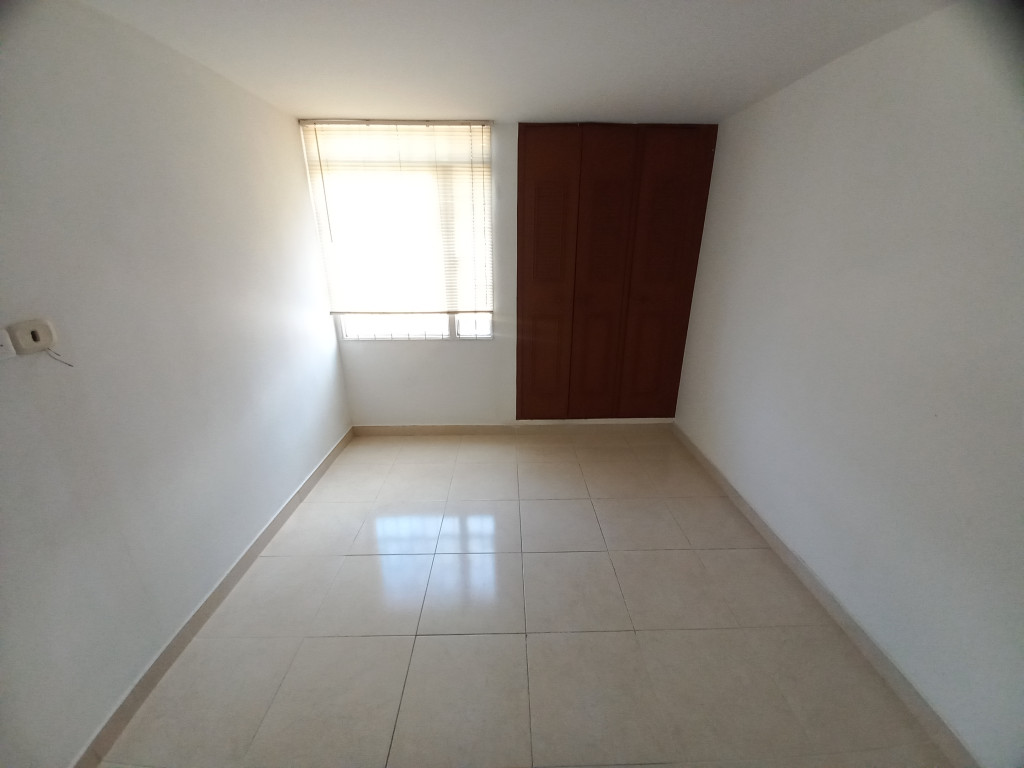 Apartamento En Venta - Edificio Ferrocarril Piso 3 Sin Acsensor, Ibagué