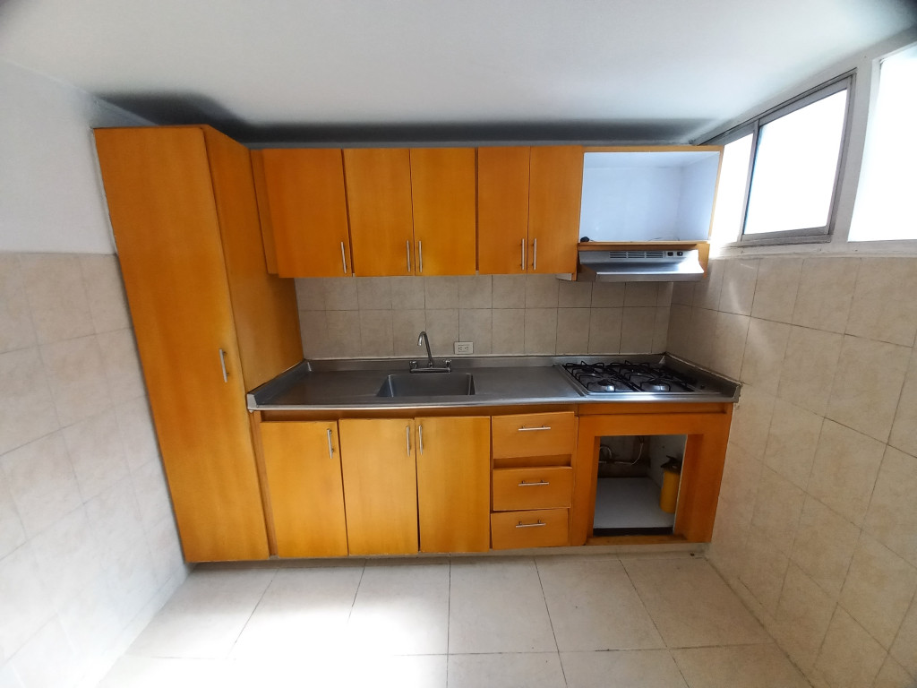 Apartamento En Venta - Edificio Ferrocarril Piso 3 Sin Acsensor, Ibagué
