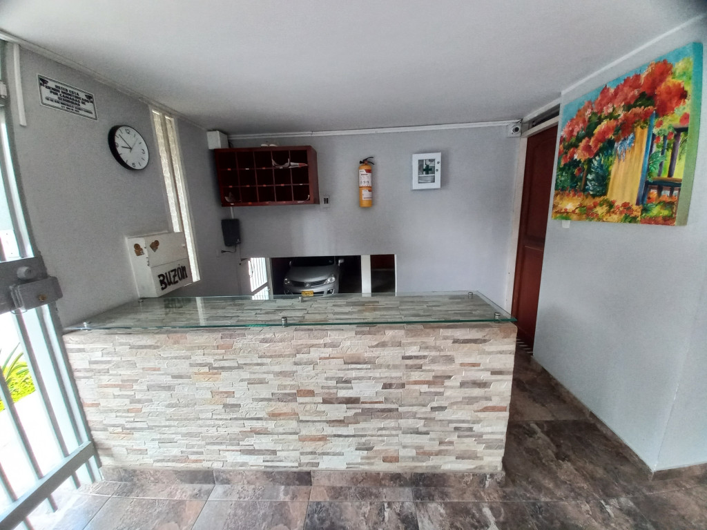 Apartamento En Venta - Edificio Ferrocarril Piso 3 Sin Acsensor, Ibagué