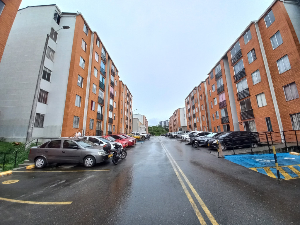 Apartamento En Arriendo - Arboleda Campestre Yarumo Piso 5 Sin Ascensor, Ibagué